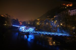 Graz Murinsel bei Nacht